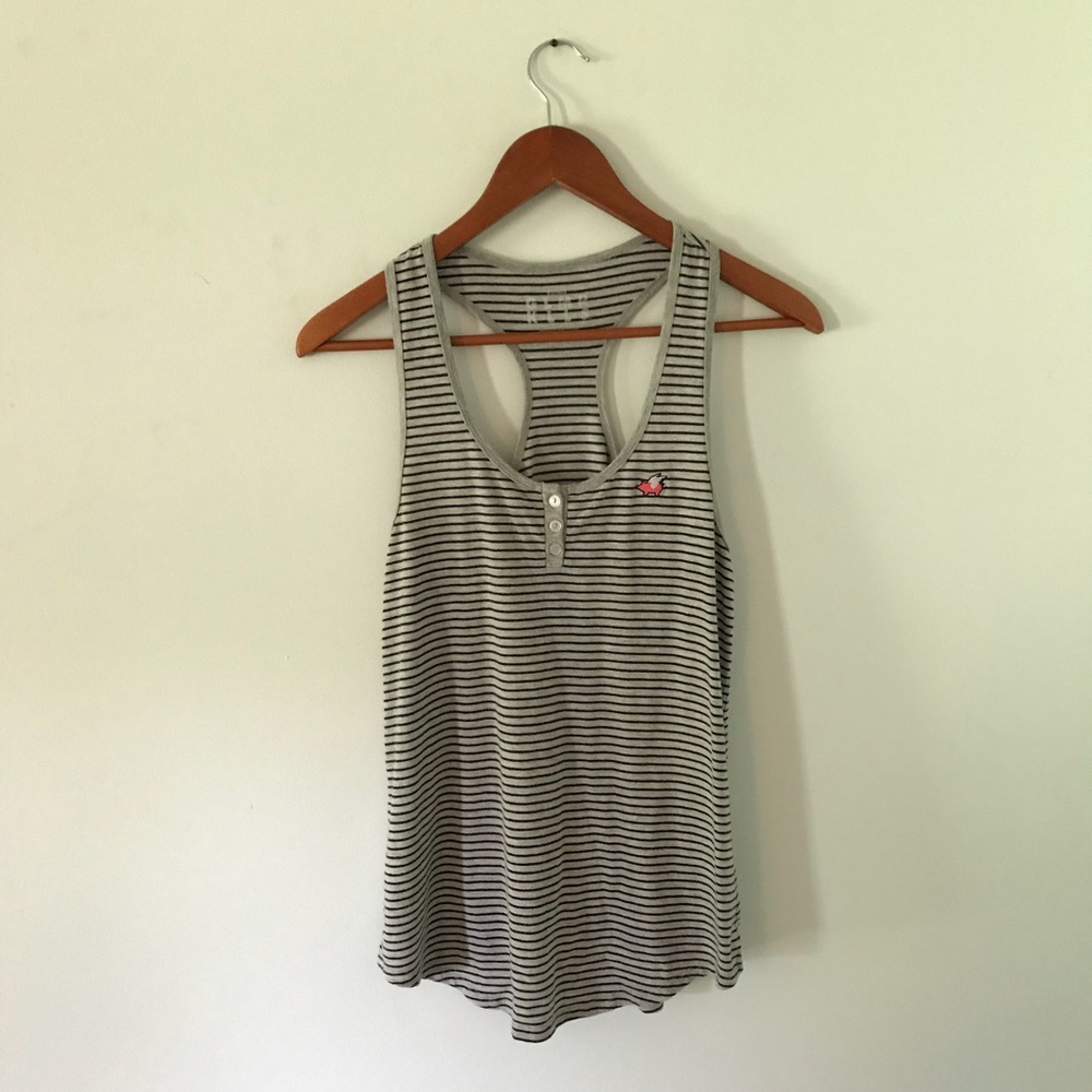 “When pigs fly” tank top from GLMRKLLS